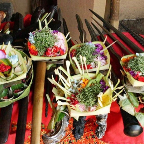 Banten Tumpek Landep